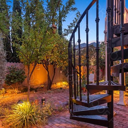 Garden Level Flat In 1885 Queen Anne Victorian Cottage In ألاميدا المظهر الخارجي الصورة