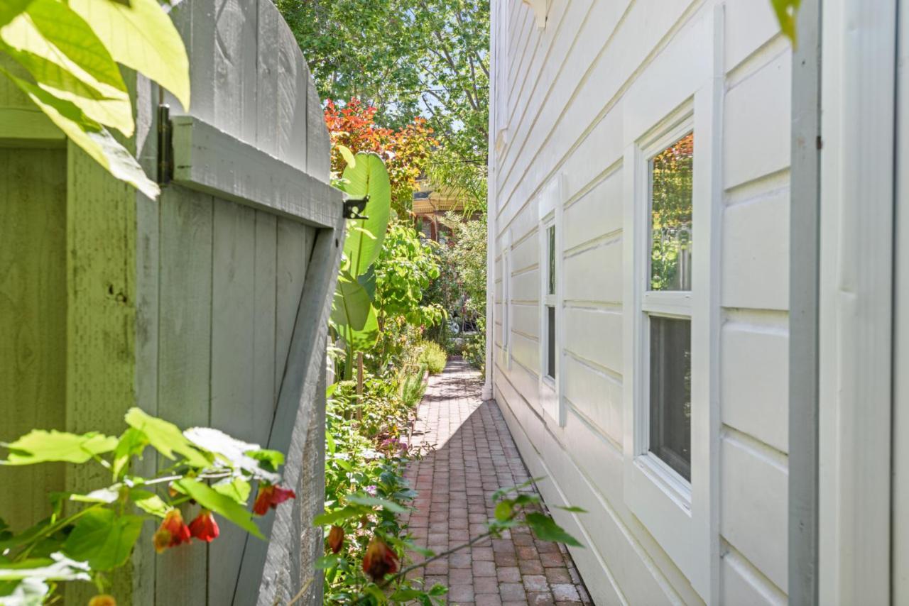 Garden Level Flat In 1885 Queen Anne Victorian Cottage In ألاميدا المظهر الخارجي الصورة