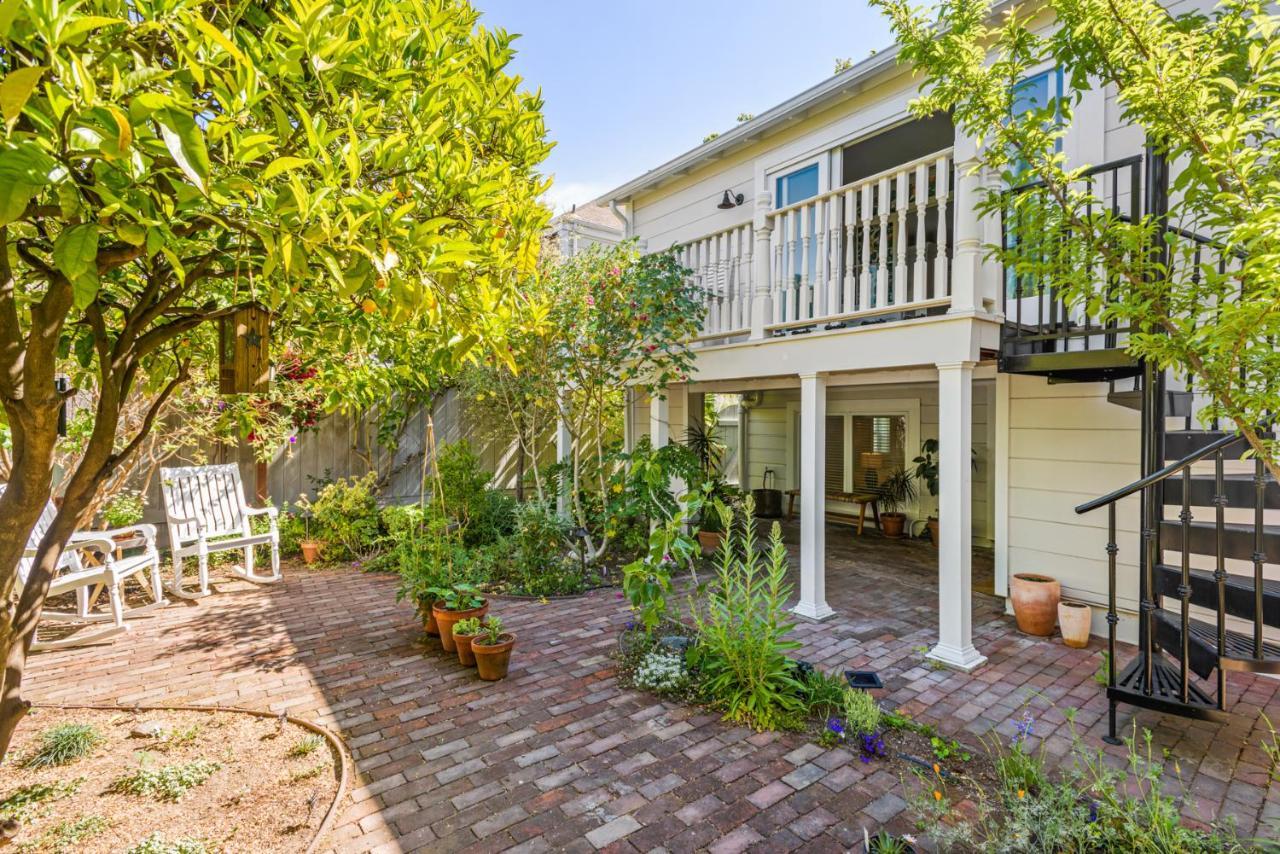 Garden Level Flat In 1885 Queen Anne Victorian Cottage In ألاميدا المظهر الخارجي الصورة